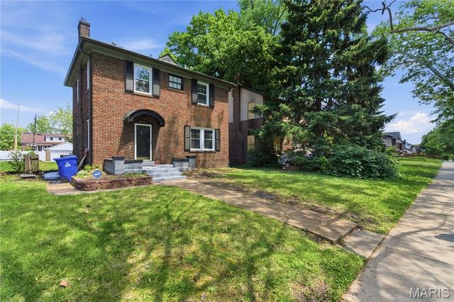 6769 Chamberlain Avenue, St Louis, MO 63130