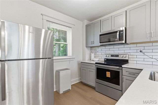 6769 Chamberlain Avenue, St Louis, MO 63130