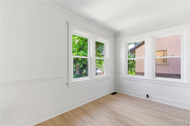 6769 Chamberlain Avenue, St Louis, MO 63130