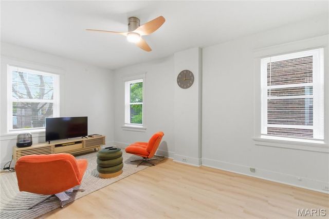 6769 Chamberlain Avenue, St Louis, MO 63130
