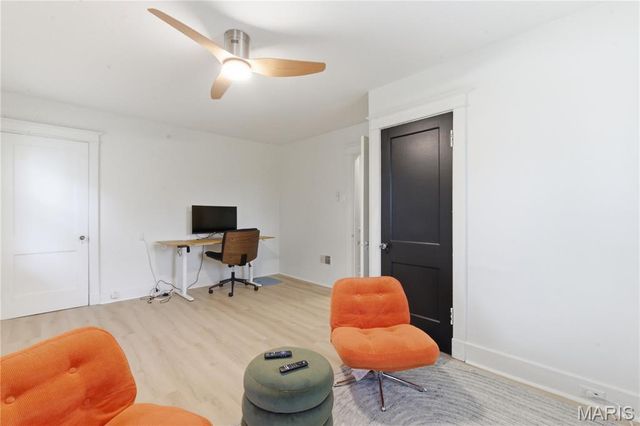 6769 Chamberlain Avenue, St Louis, MO 63130