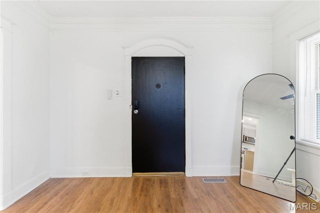 6769 Chamberlain Avenue, St Louis, MO 63130