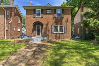 6769 Chamberlain Avenue, St Louis, MO 63130