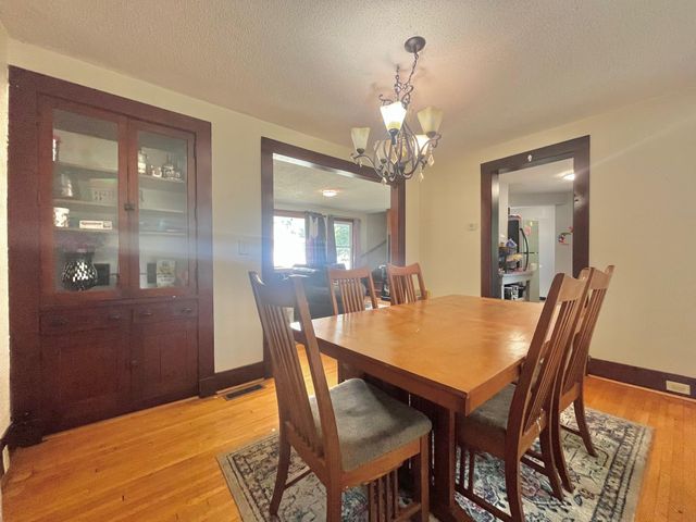611 16th Street SW, Willmar, MN 56201