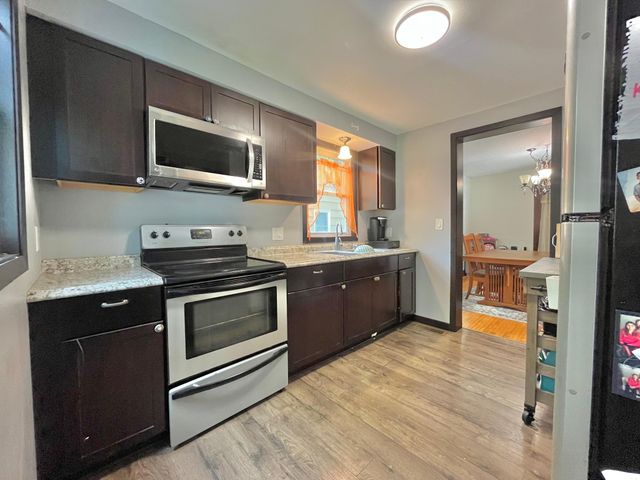 611 16th Street SW, Willmar, MN 56201