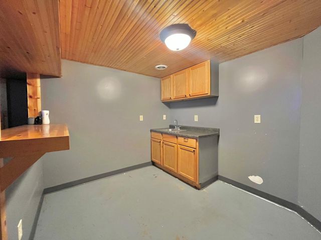 611 16th Street SW, Willmar, MN 56201
