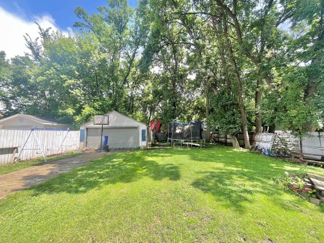 611 16th Street SW, Willmar, MN 56201