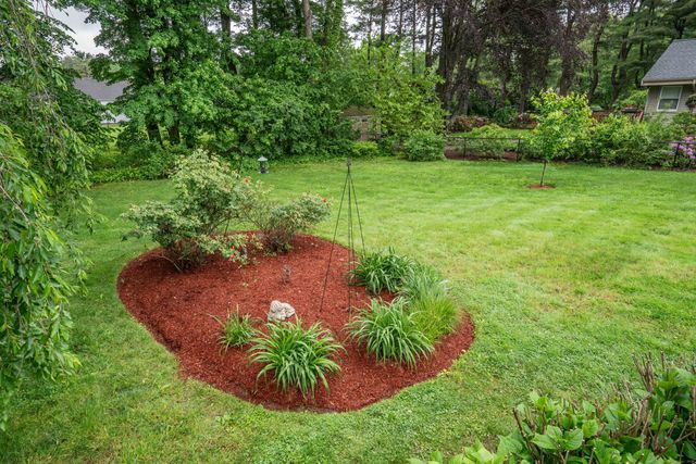 35 West Ridge Drive, West Hartford, CT 06117