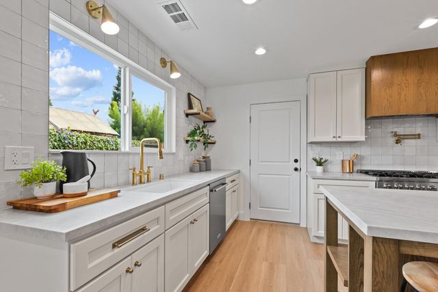 6341 David Ave, Loomis, CA 95650