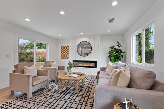 6341 David Ave, Loomis, CA 95650