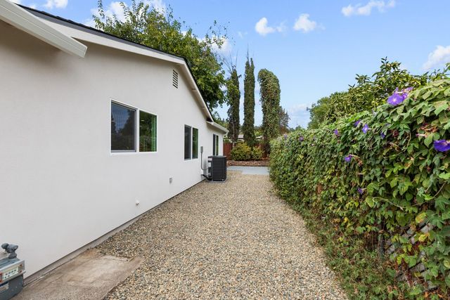 6341 David Ave, Loomis, CA 95650