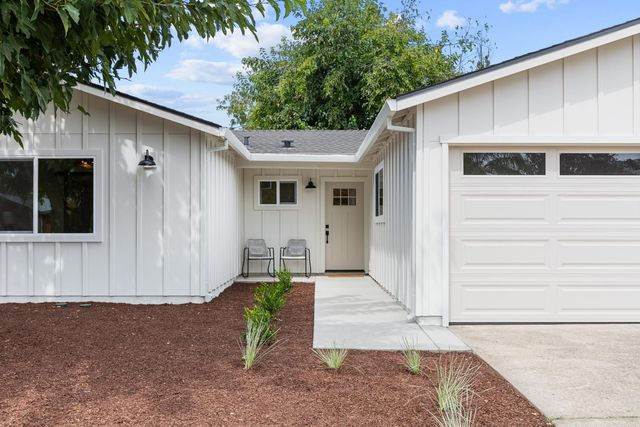 6341 David Ave, Loomis, CA 95650