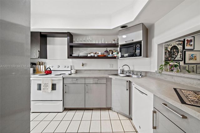 1100 SW 12th St 300, Fort Lauderdale, FL 33315