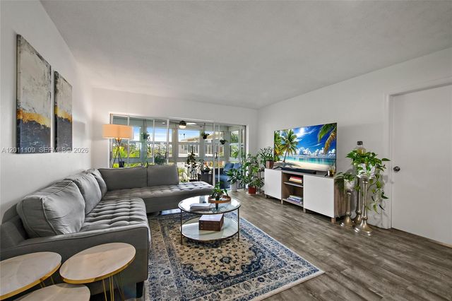 1100 SW 12th St 300, Fort Lauderdale, FL 33315