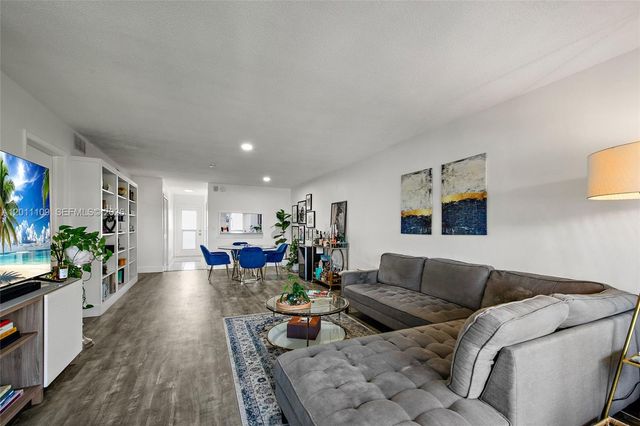 1100 SW 12th St 300, Fort Lauderdale, FL 33315