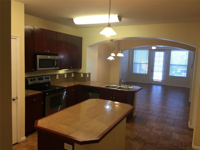 2505 San Gabriel ST 204, Austin, TX 78705