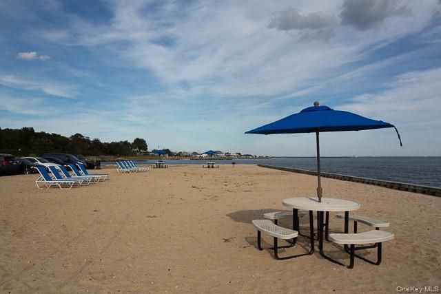 333 Candee Avenue 'E2, Sayville, NY 11782