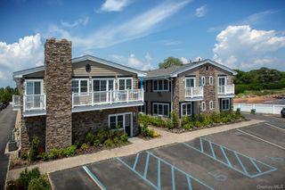 333 Candee Avenue 'E2, Sayville, NY 11782