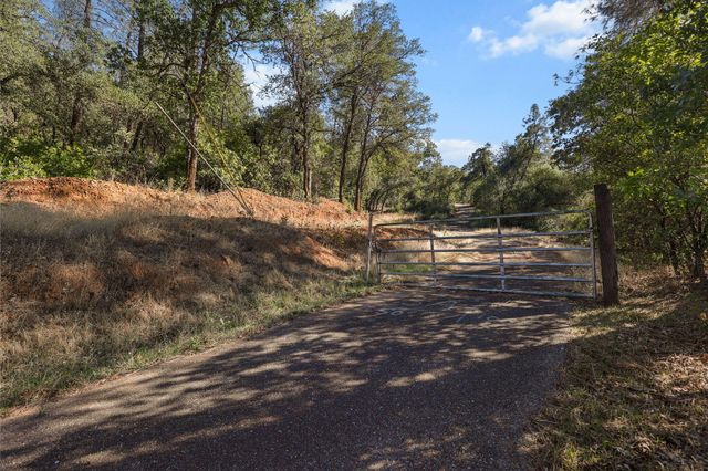 13695 Lena Way, Shasta Lake, CA 96019