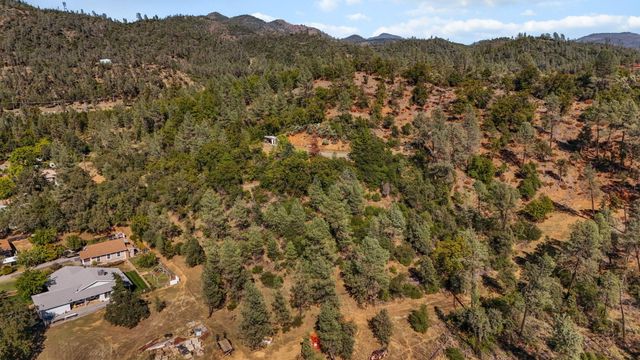 13695 Lena Way, Shasta Lake, CA 96019