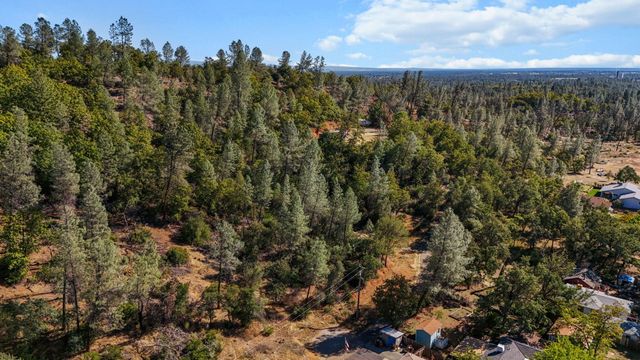 13695 Lena Way, Shasta Lake, CA 96019