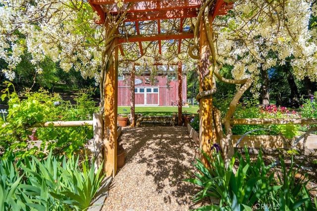 12500 Cenegal, Atascadero, CA 93422