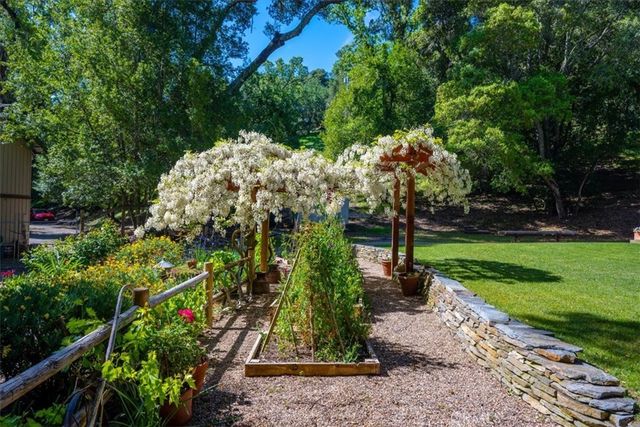 12500 Cenegal, Atascadero, CA 93422