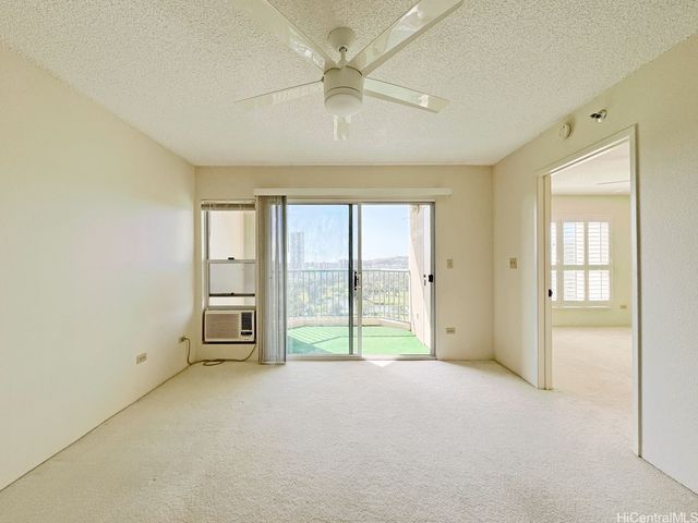3075 Ala Poha Place 1704, Honolulu, HI 96818