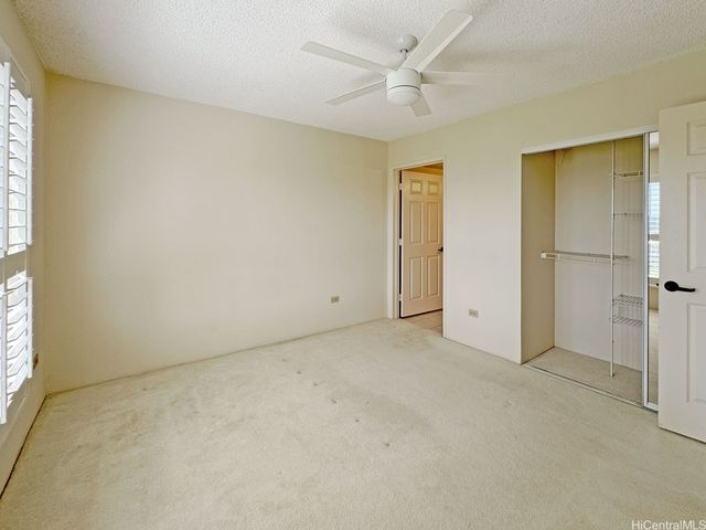 3075 Ala Poha Place 1704, Honolulu, HI 96818