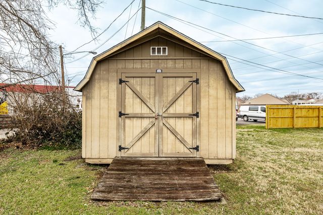 115 East Ave, Goodlettsville, TN 37072