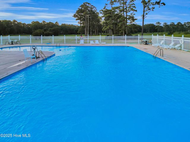 429 Country Club Drive, Minnesott Beach, NC 28510