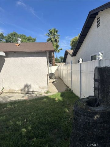 1161 BLUE RIDGE Lane, Colton, CA 92324