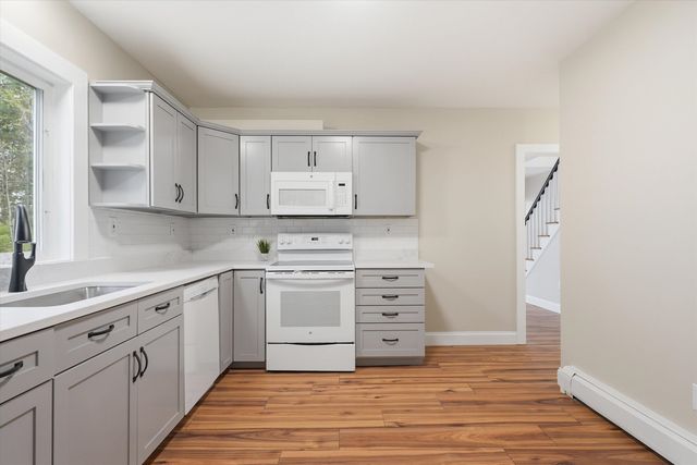 293 Lawrence Road, Salem, NH 03079