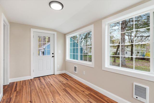 293 Lawrence Road, Salem, NH 03079