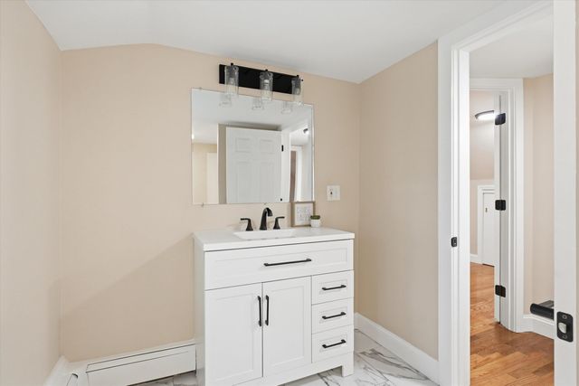 293 Lawrence Road, Salem, NH 03079