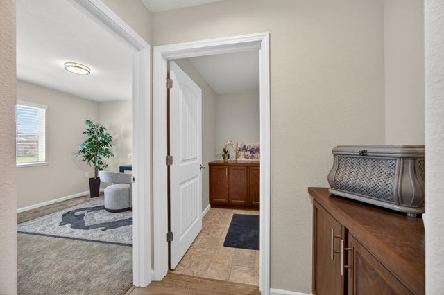 4265 Verdant St, Stockton, CA 95204