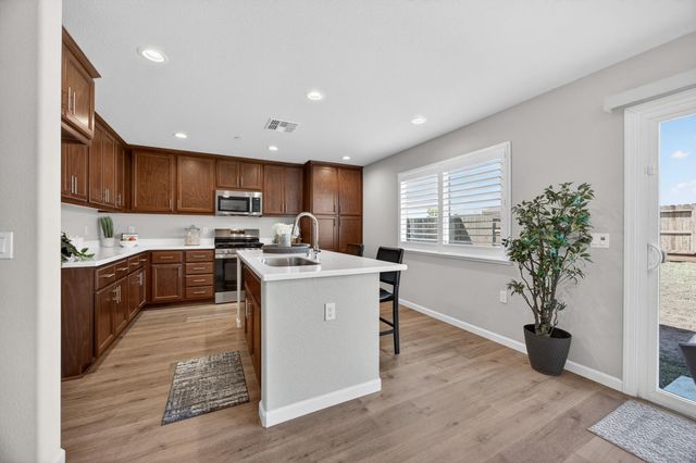 4265 Verdant St, Stockton, CA 95204
