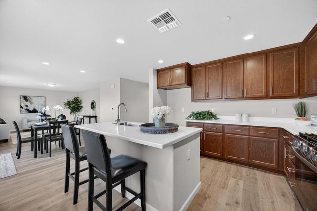 4265 Verdant St, Stockton, CA 95204