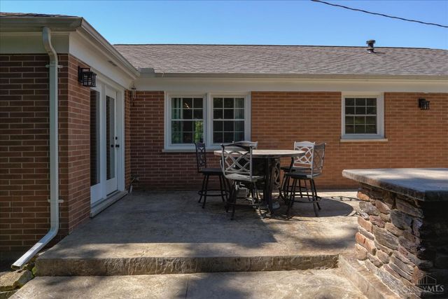 134 Beekin Drive, Hillsboro, OH 45133