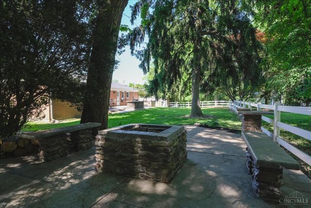 134 Beekin Drive, Hillsboro, OH 45133