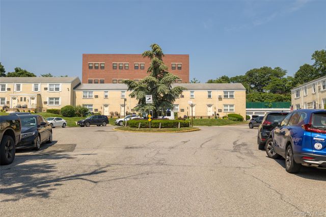 251-38 71st Avenue 80B, Bellerose, NY 11426