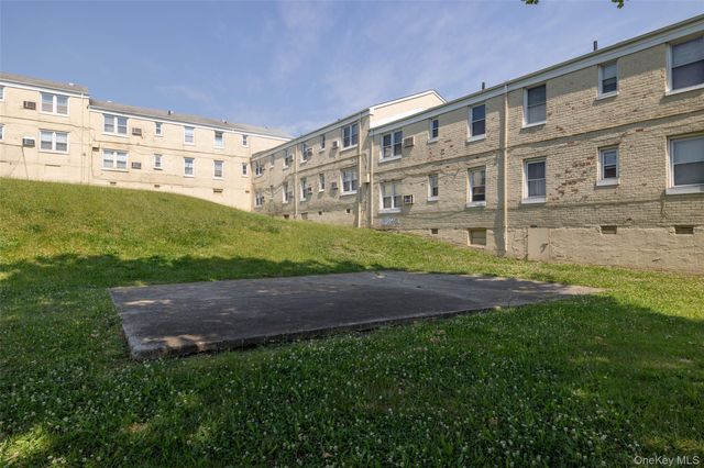 251-38 71st Avenue 80B, Bellerose, NY 11426