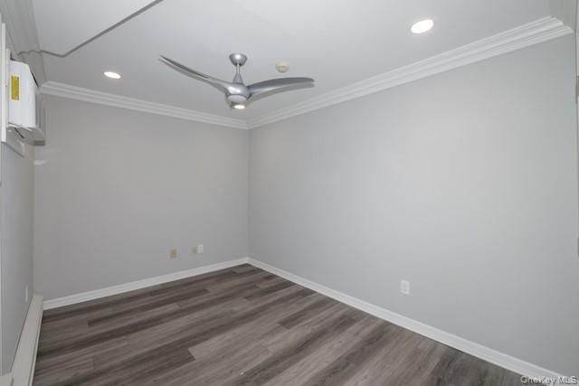 183 N Wellwood Avenue 9, Lindenhurst, NY 11757