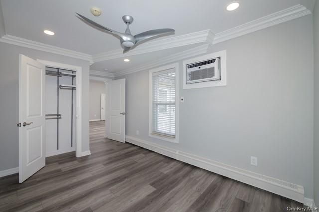 183 N Wellwood Avenue 9, Lindenhurst, NY 11757