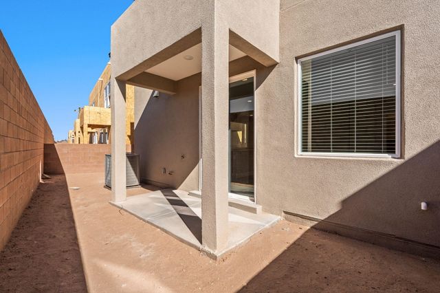 3652 Queen Court NE, Rio Rancho, NM 87144
