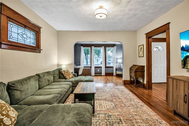 108 Burlington Avenue, Lancaster, NY 14043