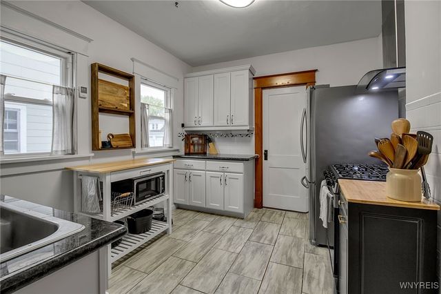 108 Burlington Avenue, Lancaster, NY 14043