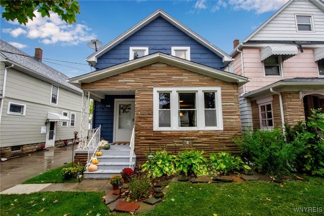 108 Burlington Avenue, Lancaster, NY 14043