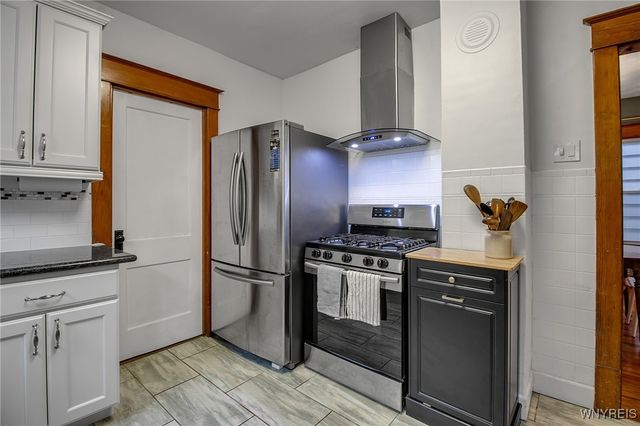 108 Burlington Avenue, Lancaster, NY 14043