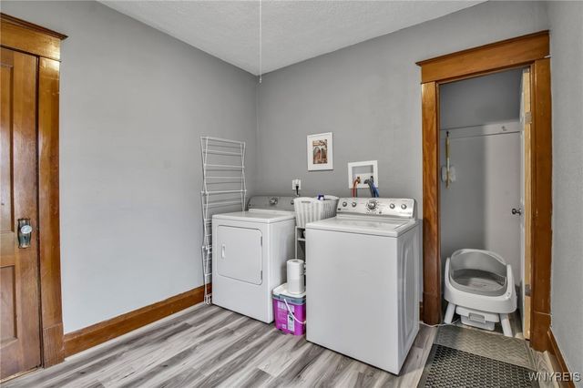 108 Burlington Avenue, Lancaster, NY 14043